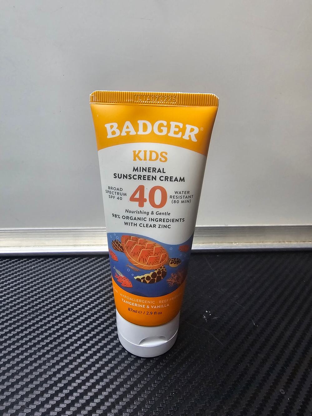 7/2028 Badger Kids Mineral Sunscreen Cream SPF 40, 98% Organic Ingredients, Zinc